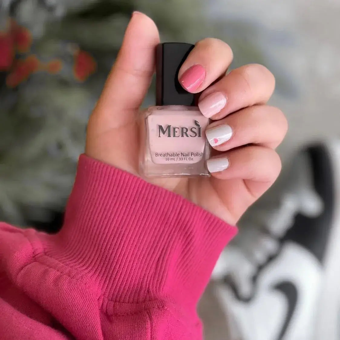 Halal Breathable Mersi Nail Polish Social Grid Image